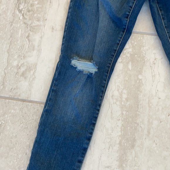 Isabel Maternity Distressed Skinny Jeans - Picture 7 of 8